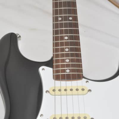 Fender Stratocaster K008976 Electric Guitar Ref No 7577 image 5