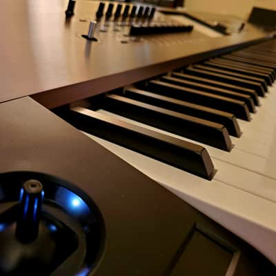 MUST SEE!!! KORG KRONOS X 88 IN FACTORY BOX! FULLY SERVICED IN AMAZING CONDITION! image 9