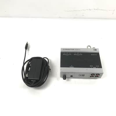 Traktor Audio 6Native Instruments Traktor Audio 6 Scratch A6 USB Audio Interface image 1