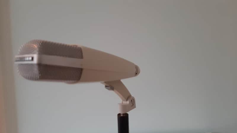 Sennheiser MD421-N 中古品 SENNHEISER MD 421-N 筆記体ロゴ（中古）【楽器検索デジマート】