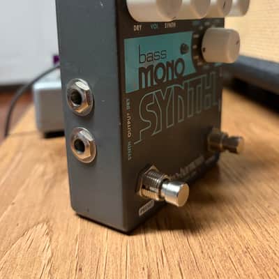 Electro-Harmonix Bass Mono Synth 2019 - Present - Gray image 1