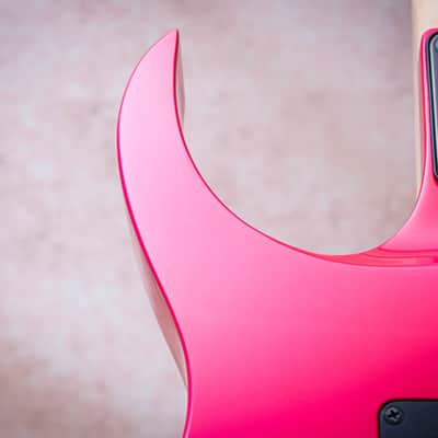 IBANEZ MIJ JEM777-SK Limited Edition 30th Anniversary Steve Vai Signature "Shocking Pink + Maple" (2017) image 18