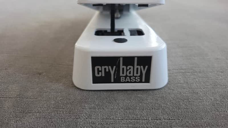 Dunlop Cry Baby Bass Wah