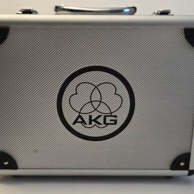 AKG C414 XLII Large Diaphragm Multipattern Condenser Microphone image 8