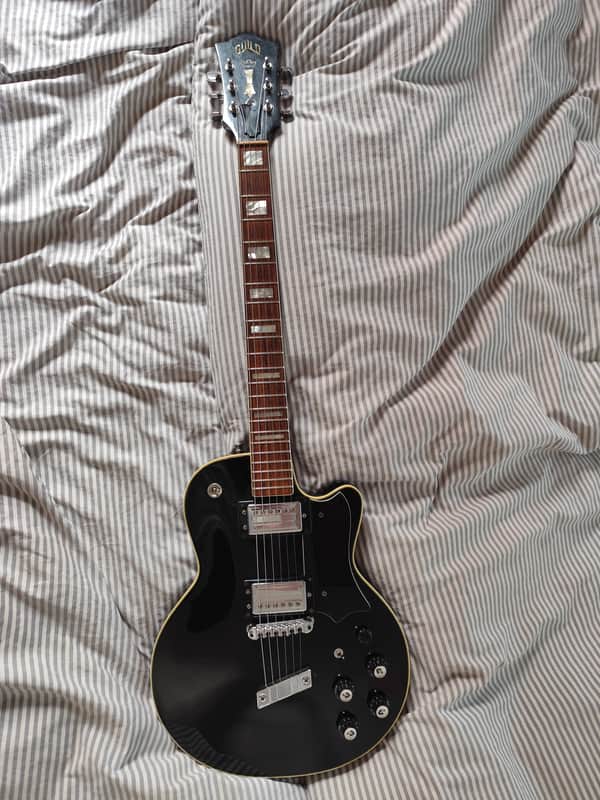 Guild M-75 Bluesbird 1973 Black w / OHSC 1973 - Black image 1
