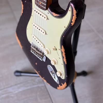 Fender Custom Shop 61 Stratocaster Guitar Heavy Relic 2023 - Super Faded/Aged Magenta Sparkle image 3