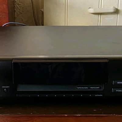 VINTAGE KENWOOD FM/AM STEREO SYNTHESIZER TUNER image 2