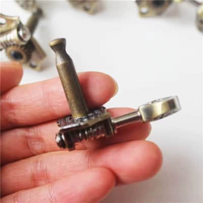 Bronze 3R3L Open Gear Guitar Machine Heads Engraved Tuning Pegs image 4