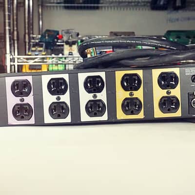 Monster Power Pro 3500 Power Center Conditioner Rack Mount image 3