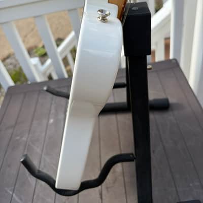Fender Standard Telecaster 2018 - Artic White image 4