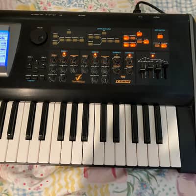 Roland V-Synth 61-Key Digital Synthesizer 2003 - 2007 - Black image 4