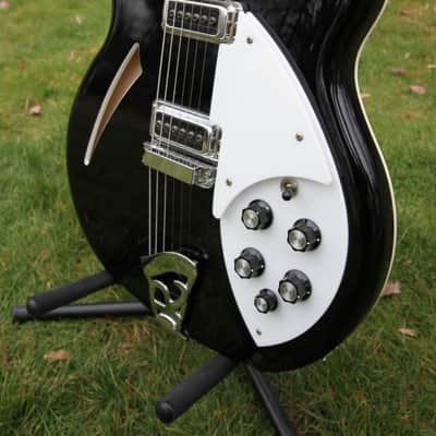 Rickenbacker 360 Jetglo (2019) image 3