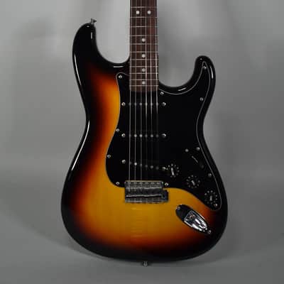 Fender ST-72 CIJ Stratocaster Three Tone Sunburst Finish Electric Guitar image 1