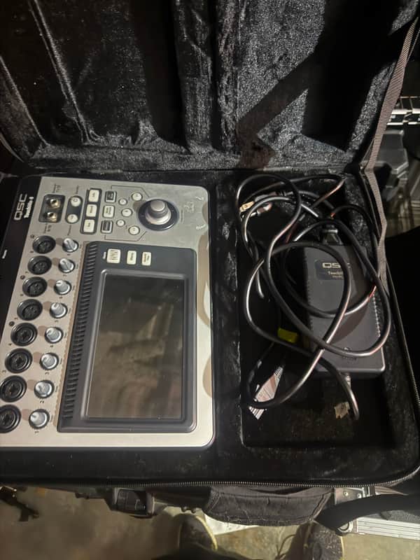 QSC TouchMix-8 Touch Screen Compact Digital Mixer 2010s - Silver image 1