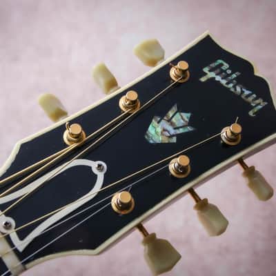 GIBSON USA Custom Shop J-200m Ultimate Quilt "Three Tone + Ebony" (2007) image 11