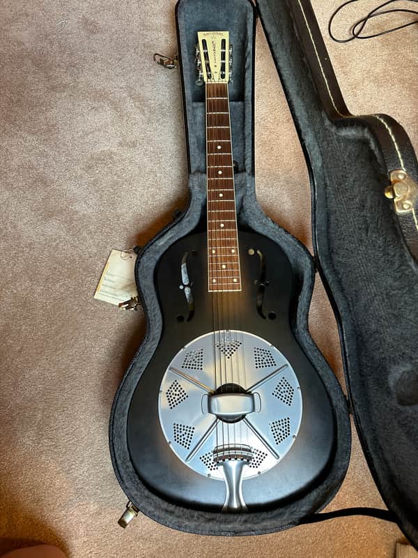 National Estralita Resonator image 1
