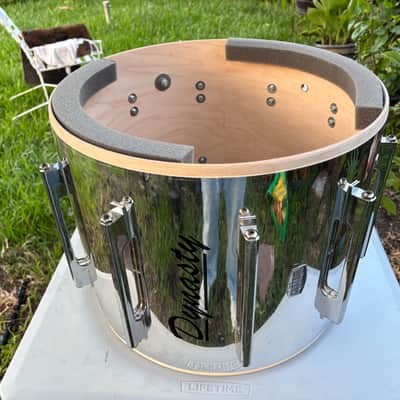 Dynasty Custom Elite 18x14  - Silver mirror Marching Drum image 2