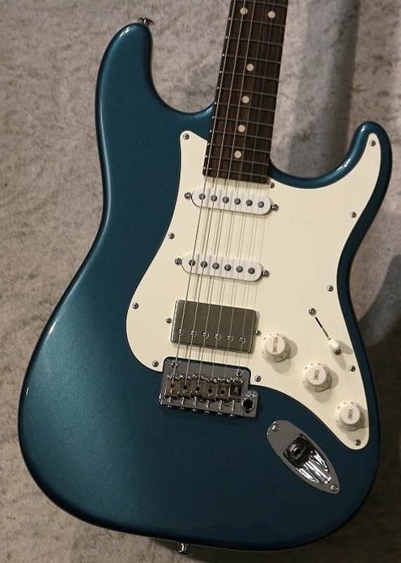 Suhr Classic S Antique Roasted Flame Maple Ocean Turquoise