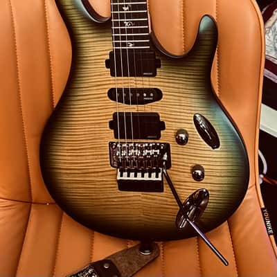 ‘25 PRS | SE | Chleo | Herman Li Signature | Mantis Burst | Jade Amulet Truss Rod Cover | MINT! image 3