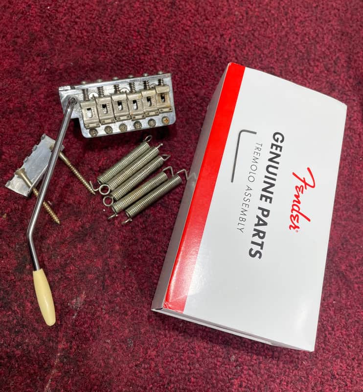 Fender Stratocaster Tremolo assembly Made In USA Pat Pend Saddles 009-4247-049 Relic image 1