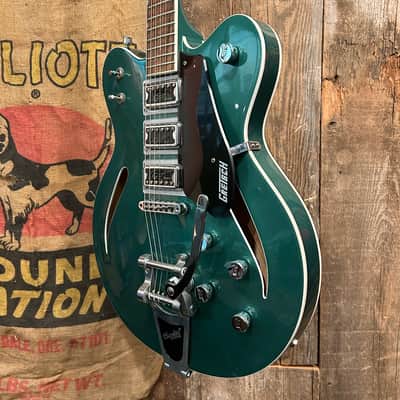 Gretsch G5622T-CB Electromatic Center-Block Double Cutaway 3-Pickup 2015 - 2016 - Georgia Green image 2
