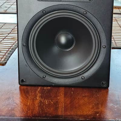 Genelec 1031A 8" Powered Nearfield Studio Monitor (Single) Black image 1