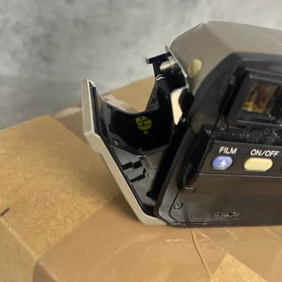 Minolta Vectis S‑1 and Cullmann 40AF image 9