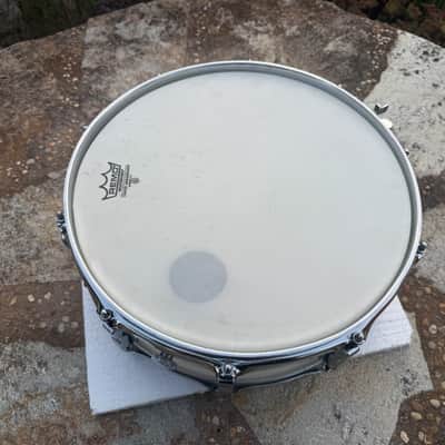 RARE Ludwig 10 LUG Vistalite Snare Drum White Opaque Acrylic 5x14 image 4