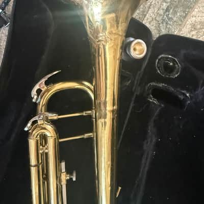 Trumpet with case and  mouthpiece image 9