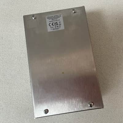 Origin Effects MAGMA57 Amp Vibrato and Drive 2020 - Silver image 4