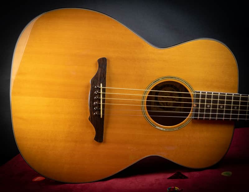 ホーム・インヴェイジョン?イン・コンサート・アット・ザ・ロイヤル・アル(中古品) Alvarez 2552 Silver Anniversary #9 of 25 / 00 Acoustic Guitar