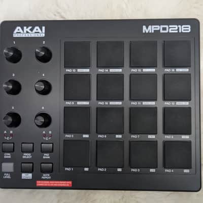AKAI Professional MPD218, 16-Pad USB/MIDI Controller w/MPC Pads, 6 Knobs image 9