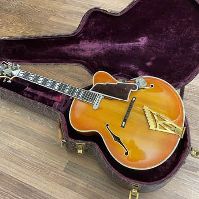 Original 1962 D'Angelico New Yorker - Sunburst image 16