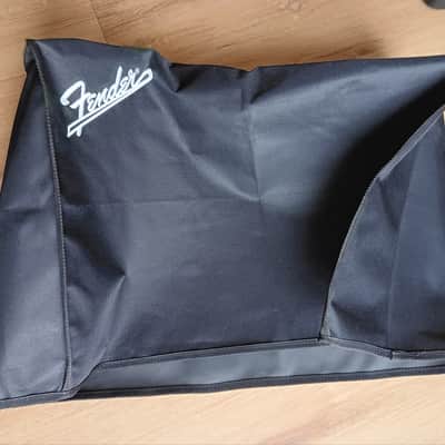 Fender '68 Custom Deluxe Reverb 2-Channel 22-Watt 1x12" Guitar Combo 2013 - Present - Black image 4