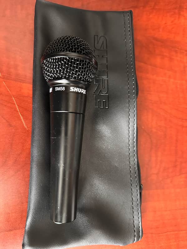 Shure SM58 Handheld Cardioid Dynamic Microphone