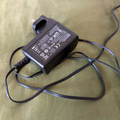 IK Multimedia AXE I/O USB Audio Interface 2019 - Present - Black image 7