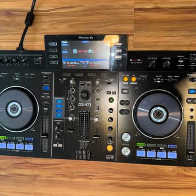 Pioneer XDJ-RX Digital DJ System 2010s - Black image 1