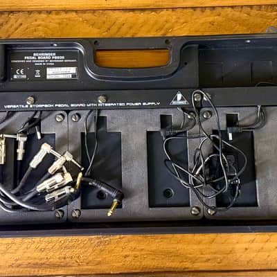 Behringer "PB-600" Pedalboard + Cables + Power Supply image 2