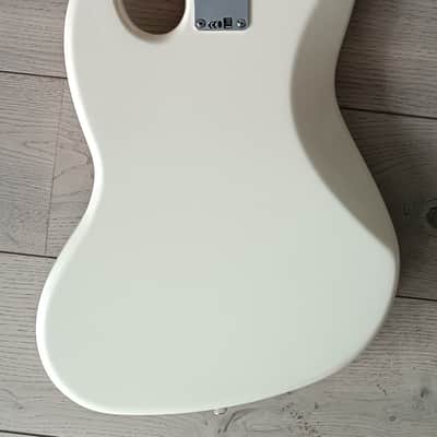 Fender Jazz Bass, Custom 60s pickups, Gotoh tuners, MIM2012 - White, Tiger Pickguard image 6