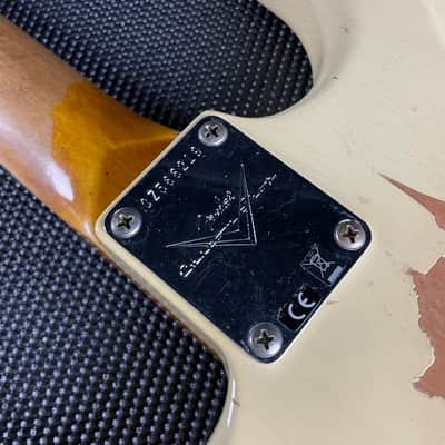 Fender Custom Shop 1967 Stratocaster, Heavy Relic- Aged Vintage White image 13