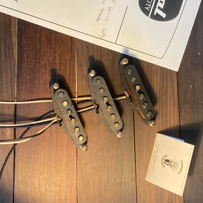 General Vintage Tone 1954 Stratocaster® Left-Handed Pickup Set – Handwound Scatter Wound, True Revival with Heavy Formvar image 3