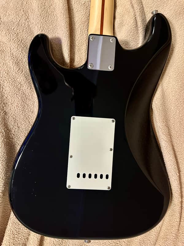 Fujigen FGN JST-5R J-Standard Stratocaster (MIJ) - Black | Reverb