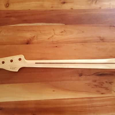 Fender Classic Series 70s Precision bass neck 2021 - Block Inlays image 9