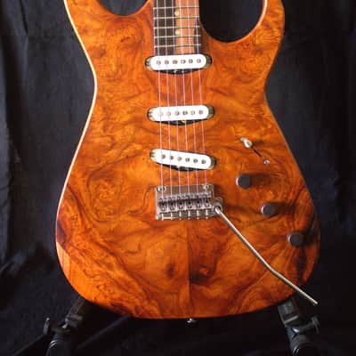 Bhakatt Guitar Double Cut 2026 - Body Polyurethanes neck oil finish image 4