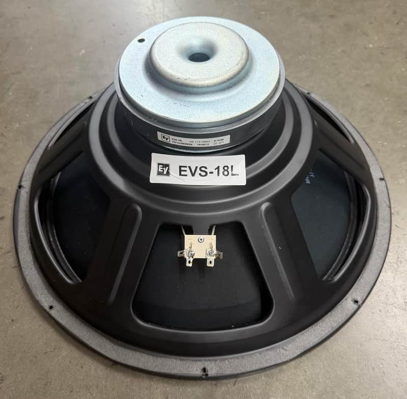 Electro-Voice EVS-18L