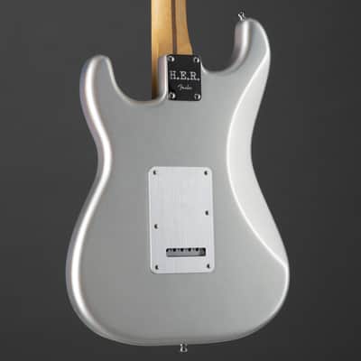 Fender H.E.R. Stratocaster MN Chrome Glow - Electric Guitar image 7
