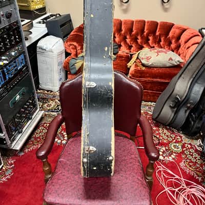 Victoria Dreadnought Hardshell Acoustic Guitar Case Yellow Lined 1960s image 7