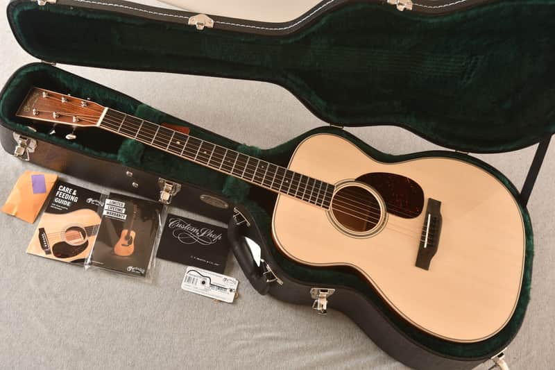 Martin Custom Shop OM 18 Style European Spruce Cherry #2707295 image 1