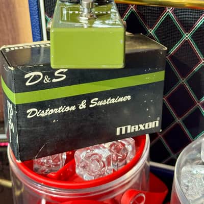 Maxon D&S Distorsion Sustainer Reissue 2010s - Dark Green ( New Old Stock) image 7