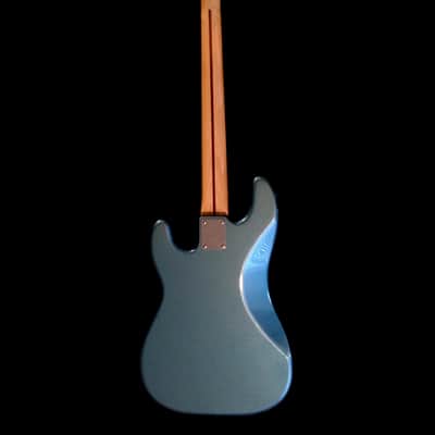 Fender Precision Bass 1995 Ocean Turquoise Japan image 2